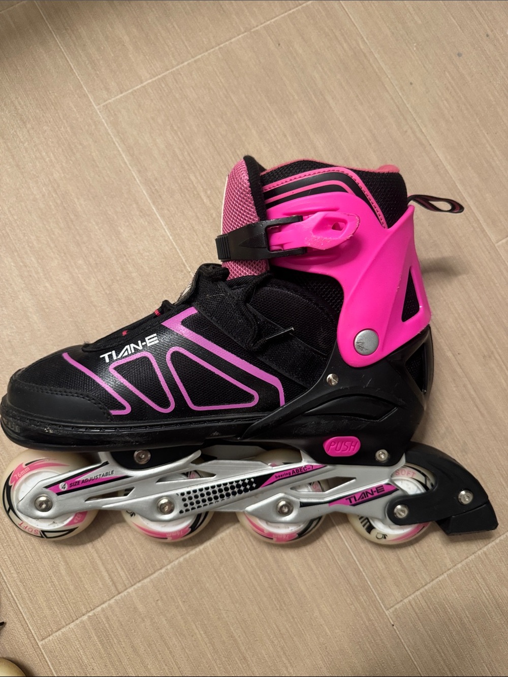 Women's Inline Skates - Black & Hot Pink - Picture 4 of 4